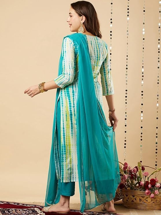 Green Elegance: Embroidered Rayon Kurta Set with Malmal Dupatta