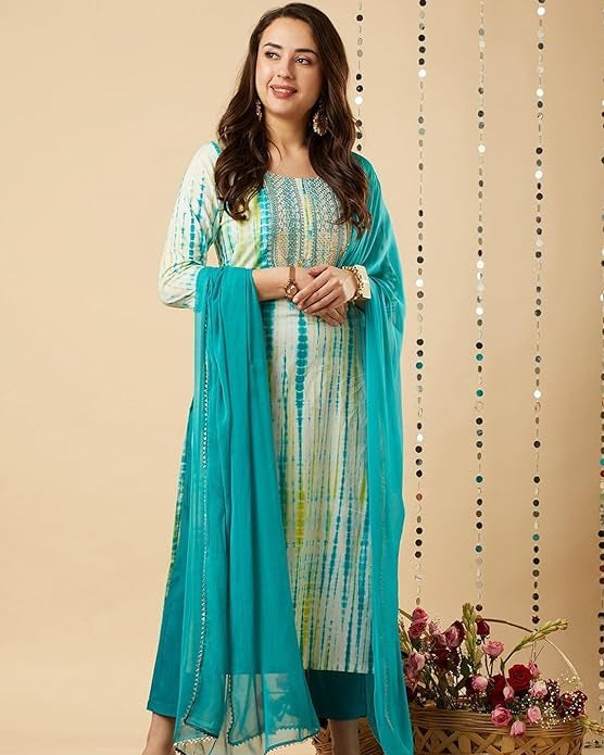 Green Elegance: Embroidered Rayon Kurta Set with Malmal Dupatta