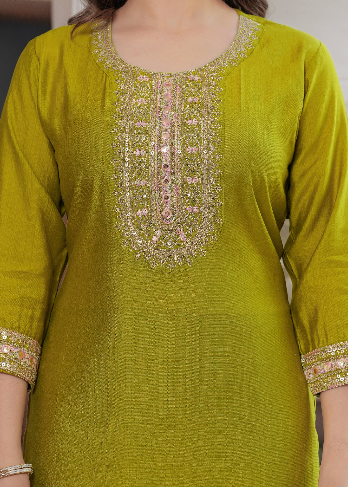 Mehandi Green Grace: Embroidered Kurta Set with Chanderi Dupatta