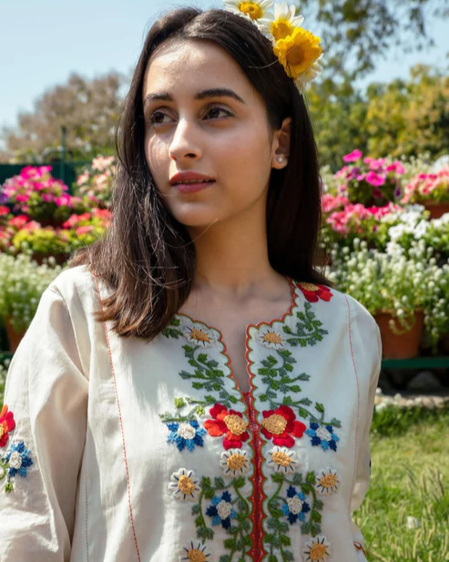 White Grace: Floral Embroidered Cotton Kurta Set