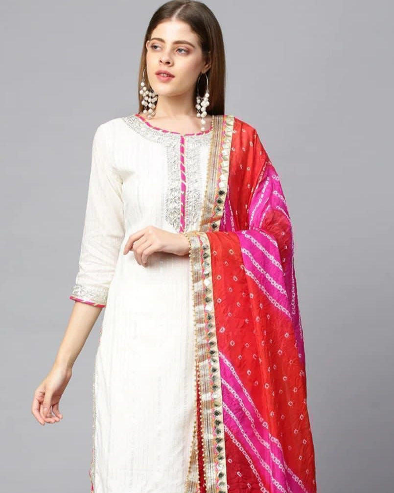 White Magic: Lurex Kurta Set with Bandhej Dupatta