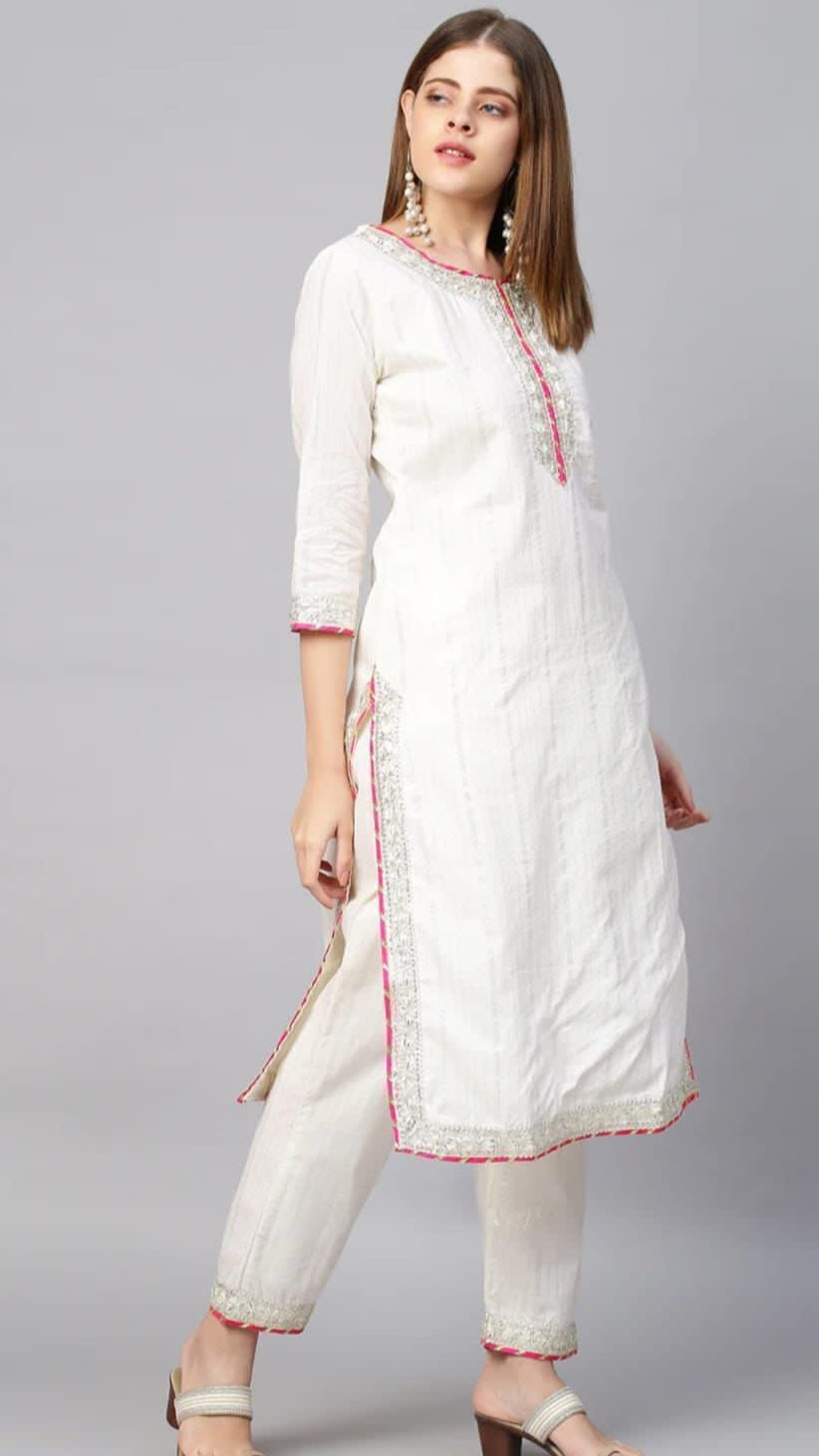 White Magic: Lurex Kurta Set with Bandhej Dupatta