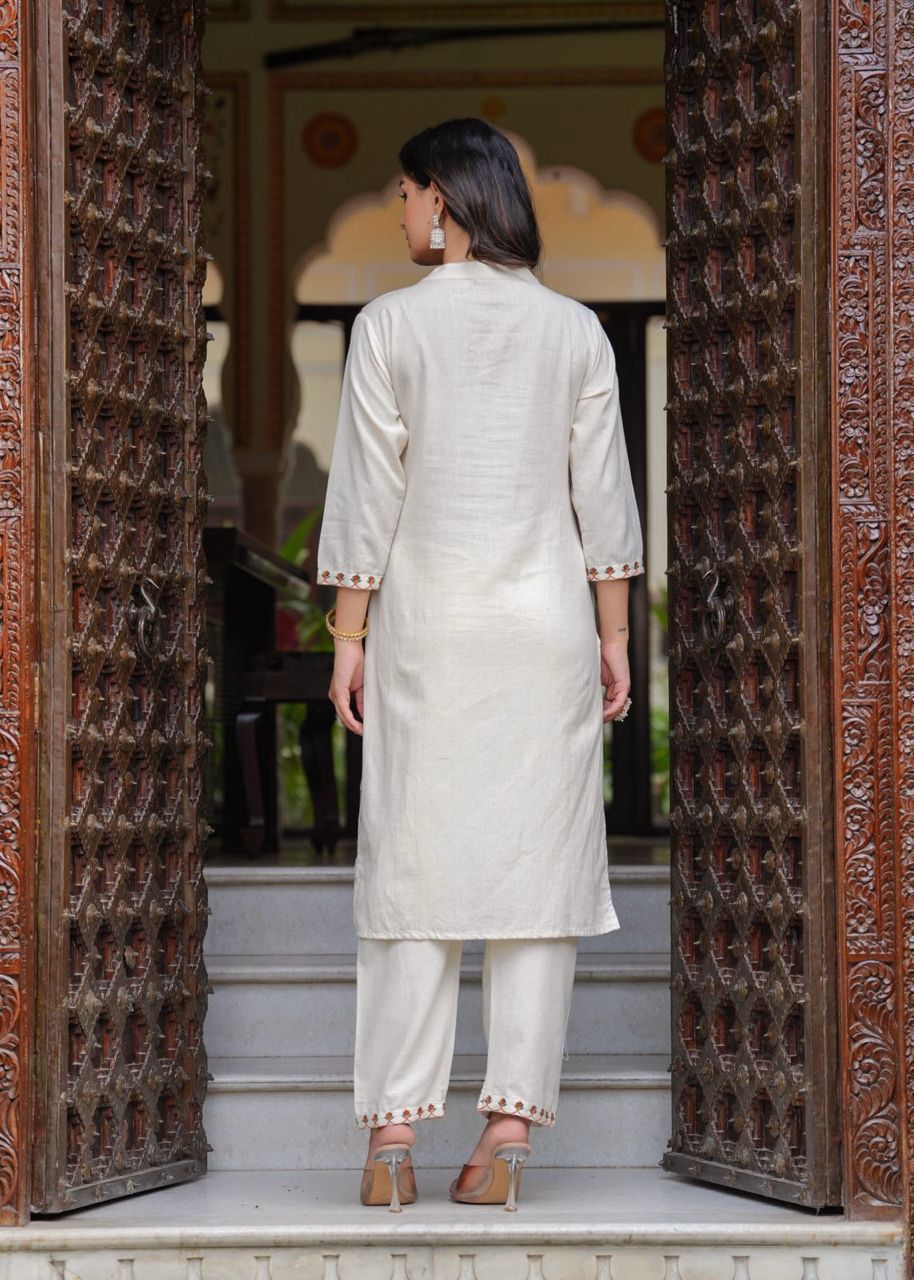 White Radiance: Cotton Flex Kurta Set with Khadi Silk Dupatta